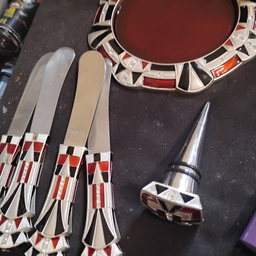 Art Deco Style Cheese Knife Set with Wine Stopper